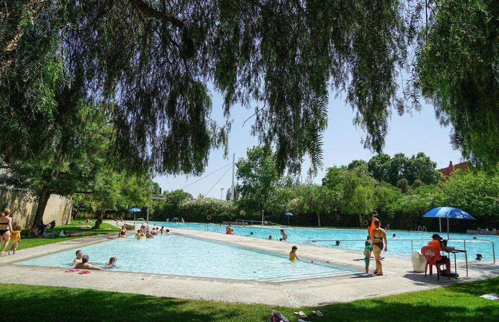 Piscina Municipal Descoberta Esplugues de Llobregat