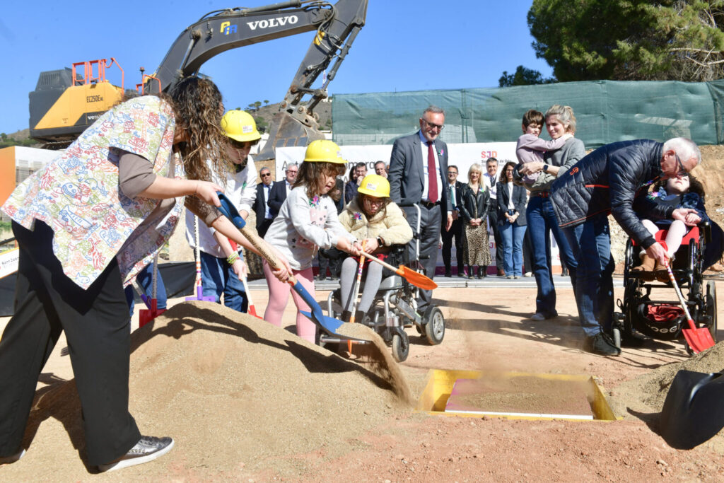 Centre per a tractar malalties minoritàries, a Esplugues